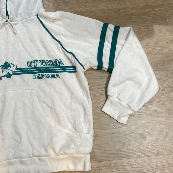 Vintage Ottawa Canada Sweatshirt - Picture 2 of 4